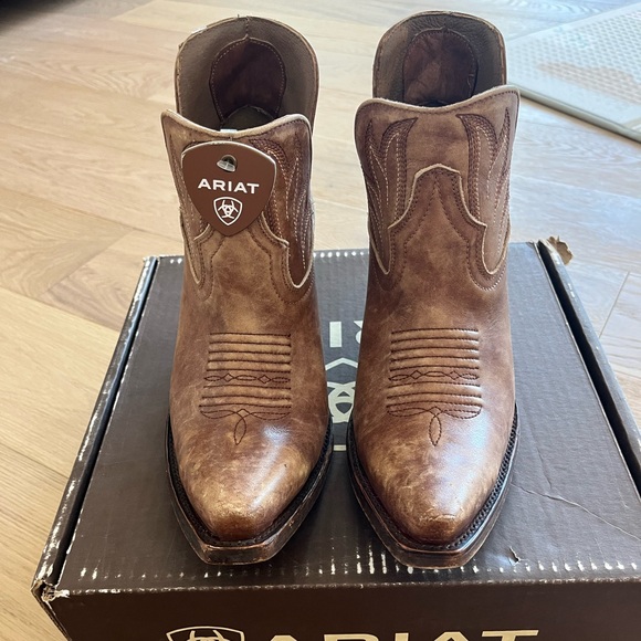 Ariat Tan Western Ankle Boots - Picture 3 of 3